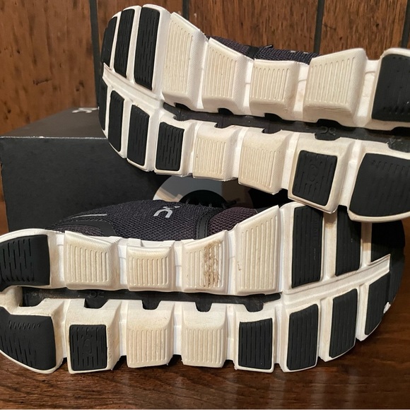 Cloud 5 shoes - Picture 2 of 3